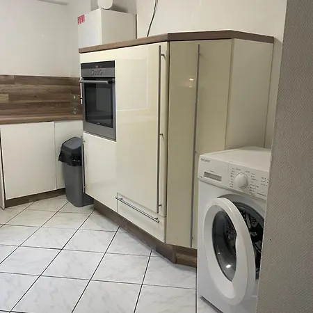 Waldhauser Apartment *